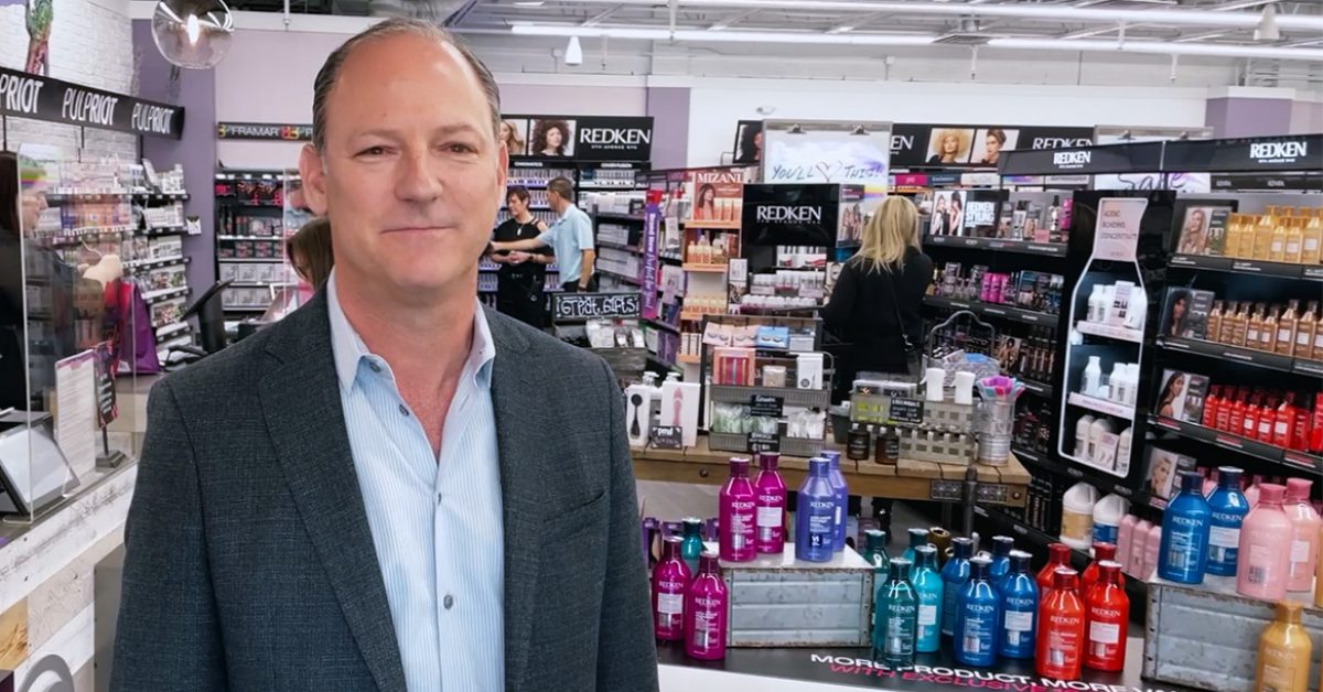 聚焦强大的SalonCentric专业美发产品分销网络 2021年年报 欧莱雅财务