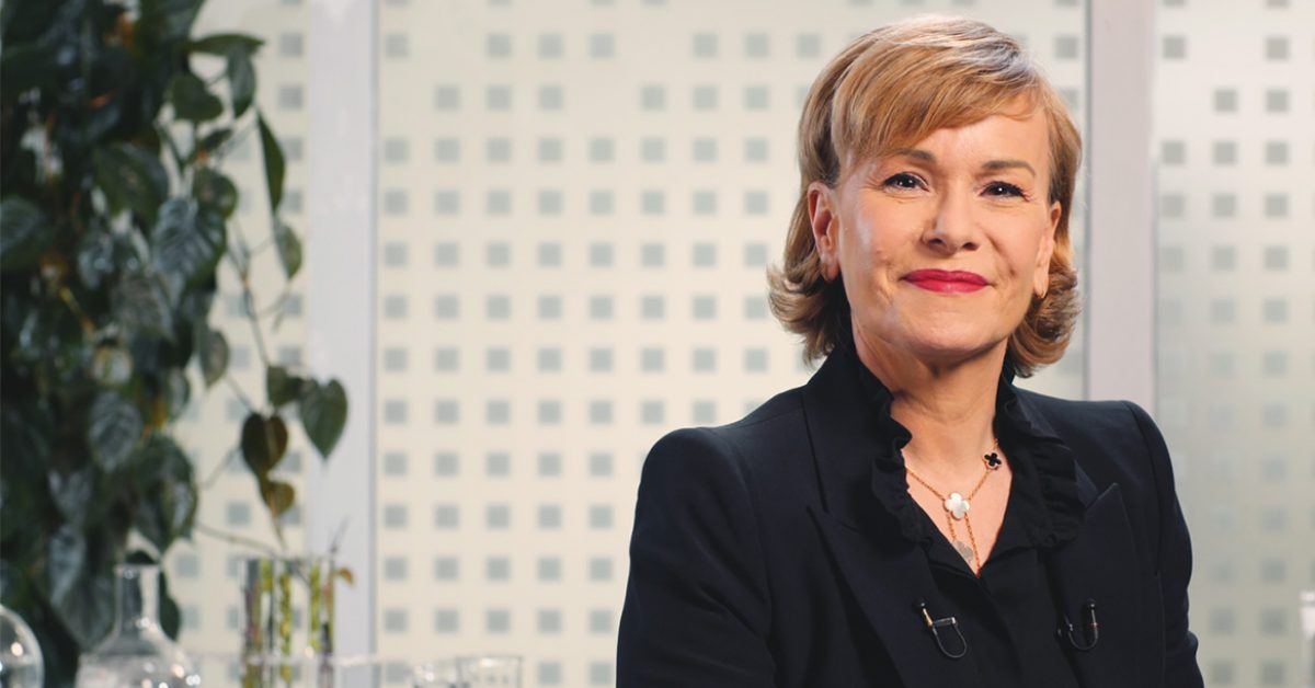 Barbara Lavernos 2021 Annual Report L Or al Finance